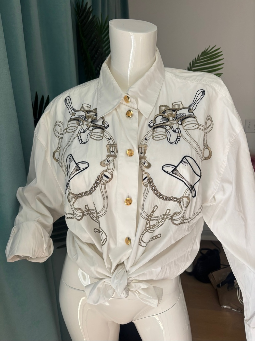 Escada White Embroidered Western Button-Front Shirt with Gold Buttons